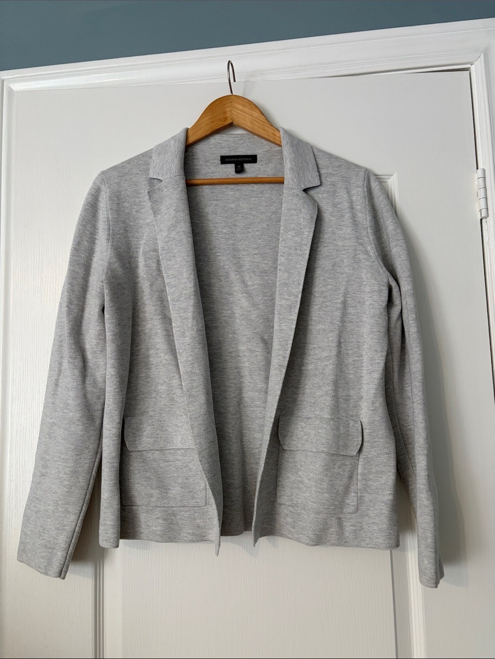 Banana Republic Gray Open-Front Knit Blazer with Notched Lapel Size Medium